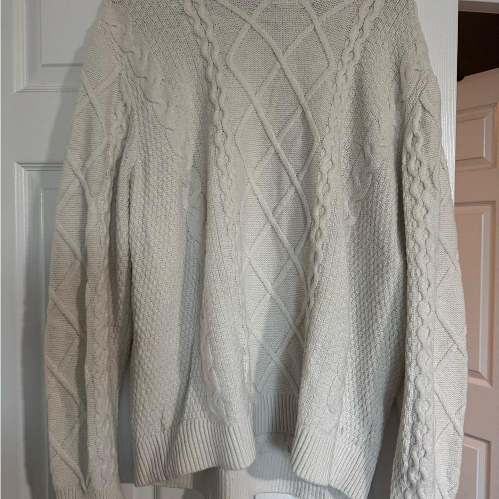 Old Navy men’s Cable Knit Sweater - cream